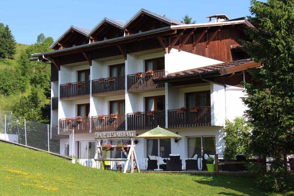 Hotel Le Christania Bellevaux Eksteriør bilde
